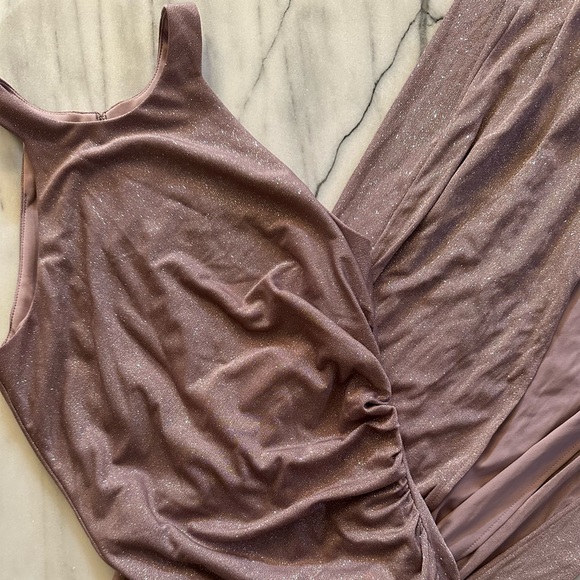 LE CHATEAU LAVENDER DRESS - Picture 2 of 3